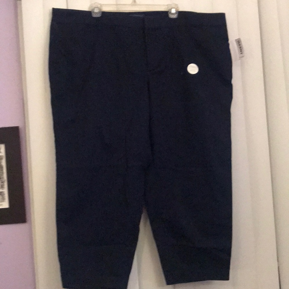 Old Navy Pixie Pant. Size 24 Short Navy colored